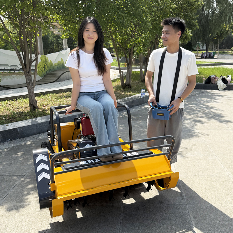 AWY-1000S Remote Control Flail Mower Slope Brush Cutter CE Certified gallery image 4