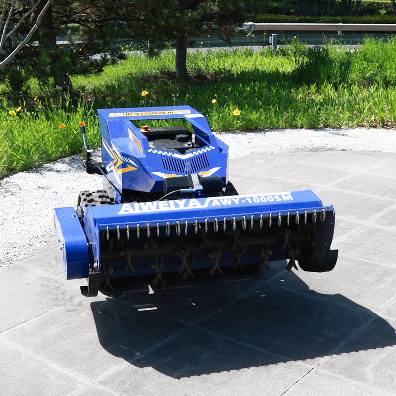 AWY-1000SM Remote Control Flail Mower – Heavy-Duty Tracked Brush Cutter with 100cm Cutting Width, 55° Gradeability detail image 1