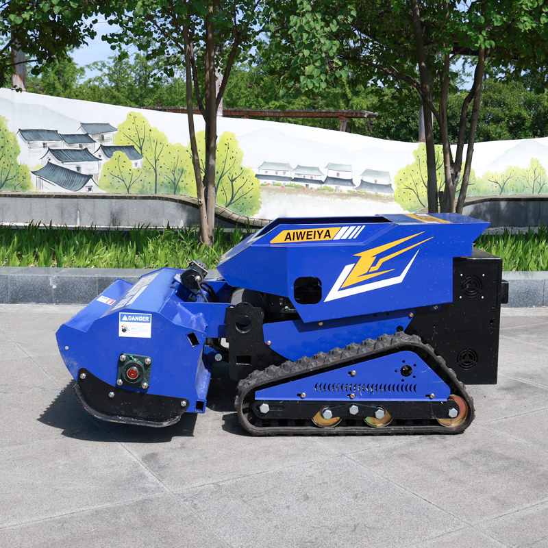 AWY-1000SM Remote Control Flail Mower – Heavy-Duty Tracked Brush Cutter with 100cm Cutting Width, 55° Gradeability detail image 4