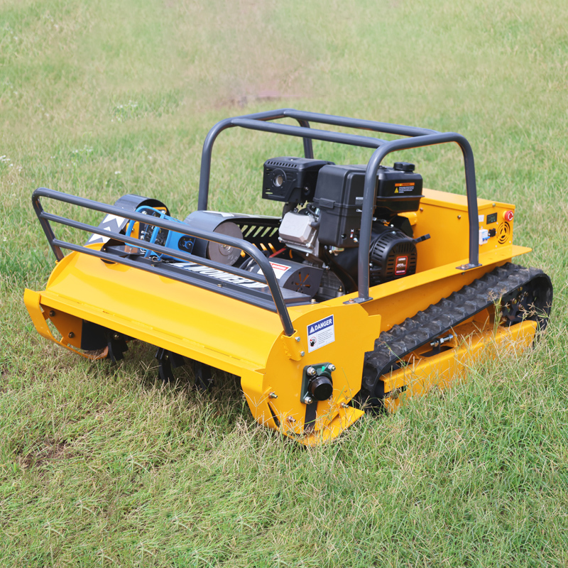 AWY-800S 80cm Remote Control Flail Mower gallery image 3