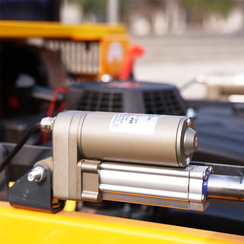 AWY-550 Small GPS Grass Cutter detail image 3