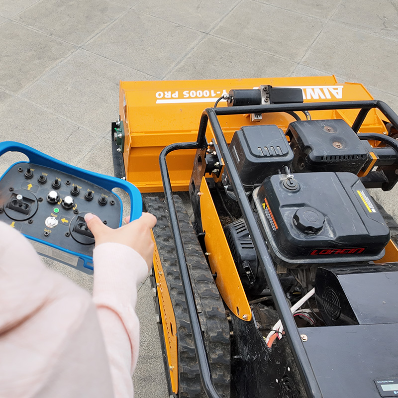 AWY-1000SPro TerrainMaster Remote Control Flail Mower detail image 1