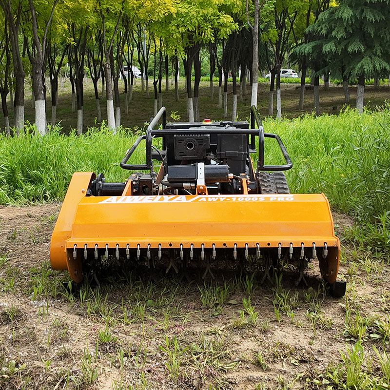 AWY-1000S PRO 100cm Diesel Crawler Remote Control Flail Mower gallery image 3