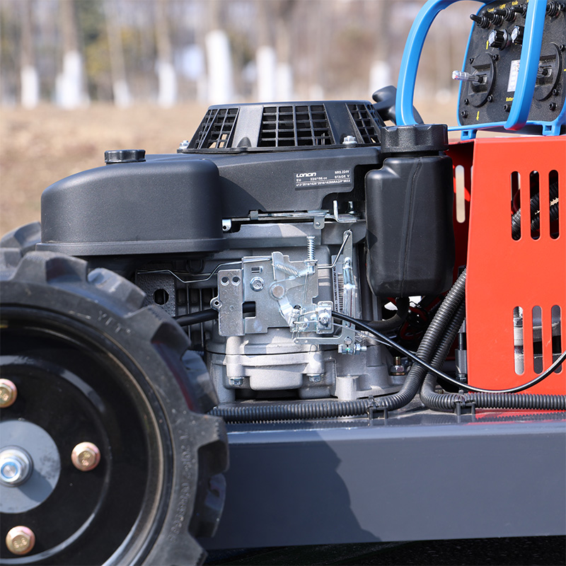 AWY-500W Remote Control Lawn Mower | 224cc Gasoline 4WD RC Mower detail image 3