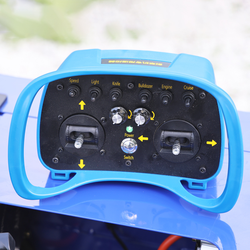 AWY-550 224CC Remote Control Tracked Lawn Mower for Slopes & Tough Terrain detail image 2