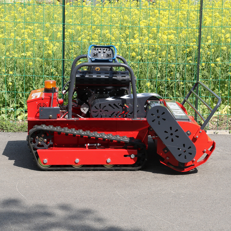 AWY-1200S 120cm Extra-Wide Remote-Controlled Tracked Flail Mower gallery image 3