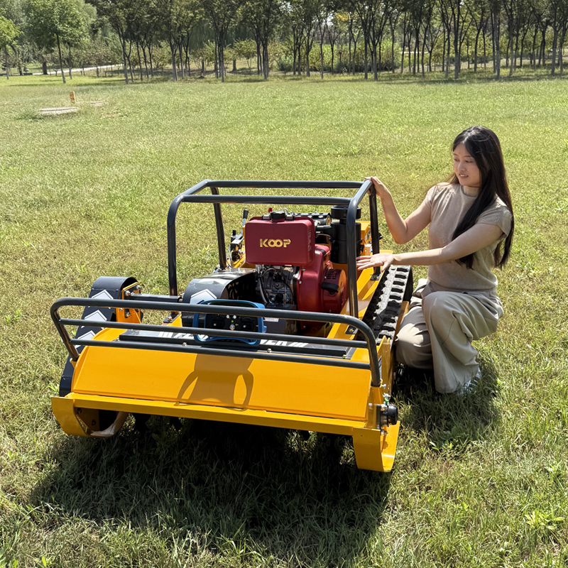 AWY-800S 80cm Commercial Remote Control Tracked Flail Mower gallery image 3