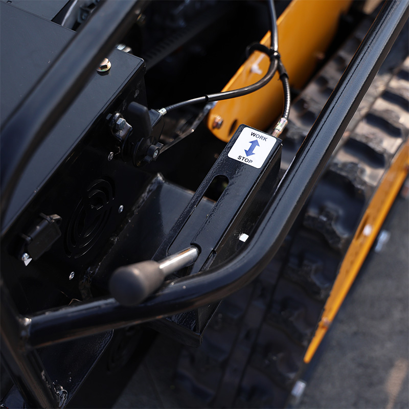 AWY-800S PRO 80cm Gasoline Remote Control Crawler Flail Mower detail image 3