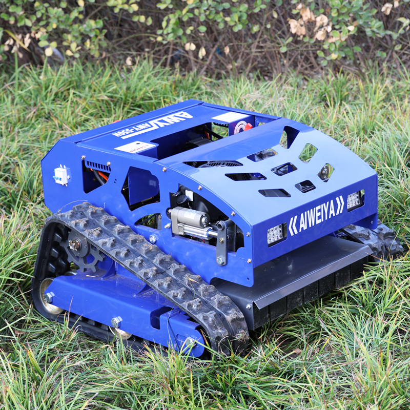 AWY-550H Remote Control Crawler Lawn Mower (Loncin Engine / 45° Slope / 500m Remote Range) gallery image 5