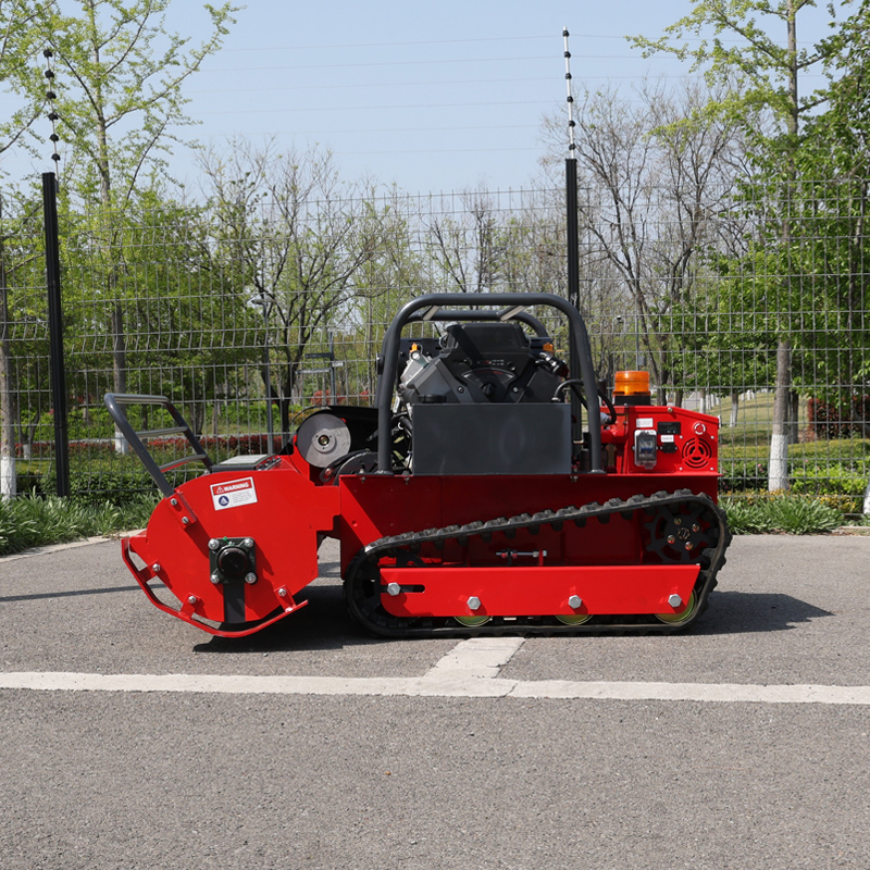 AWY 1200S FieldMaster Wide-Cut Remote Control Tracked Flail Mower detail image 4
