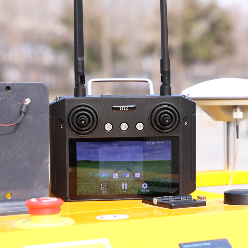 AWY-550GPS Crawler Remote Control Lawn Mower (GPS Autonomous Driving Version) detail image 1