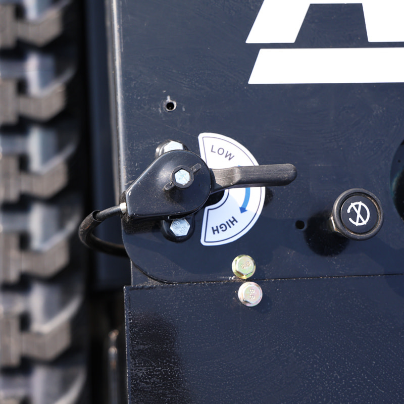 AWY-900 Remote Control Crawler Lawn Mower detail image 8
